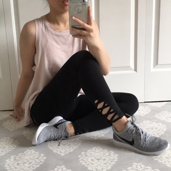 Workout Leggings Criss Cross